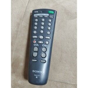 VINTAGE Sony RM-V7 Remote Control - Used